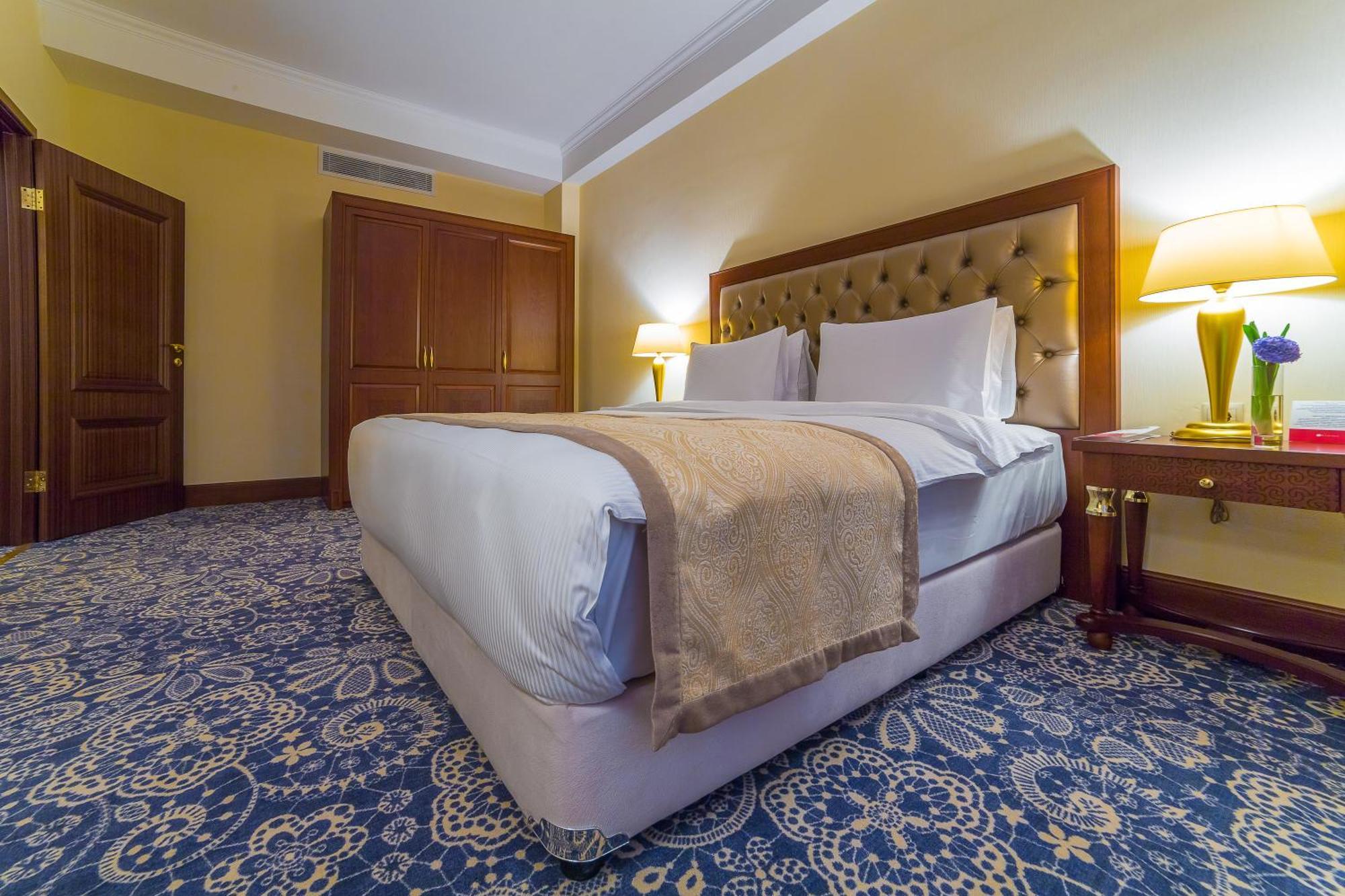 Ramada By Wyndham Almaty Hotel Exterior photo